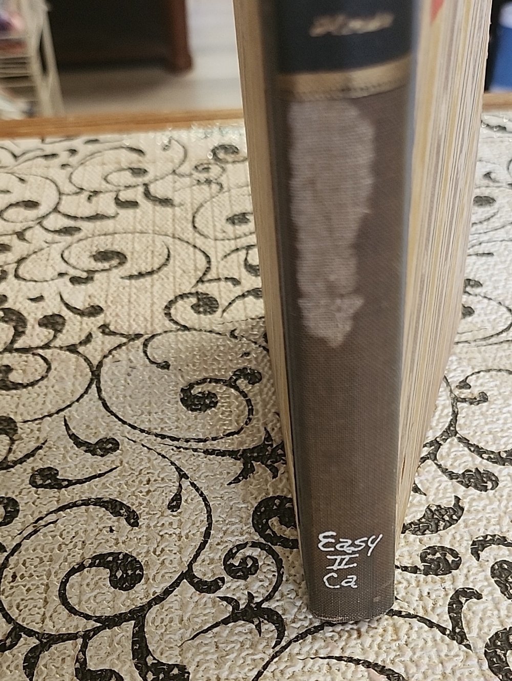 1946 Copy of Alice's Adventure in Wonderland by Lewis Carroll - Picture 3 of 9